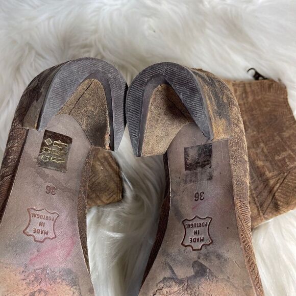 Free People Bootie Suede Boots for Women for sale | eBay Free People Brown Distressed Brocade Back‎ Zip Booties Sz 36/6
